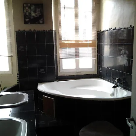 Belle Maison De Caractere Dans Village Et Sa Piscine Privée 7 Pers- 3 - 12 Rue Emile Zola Casa vacanze