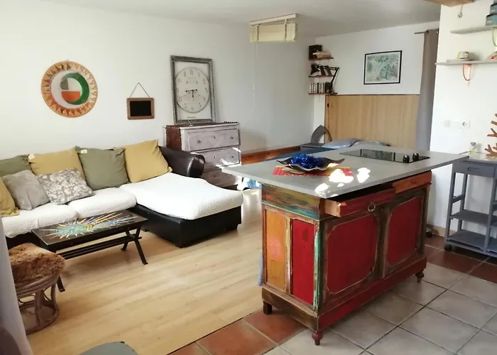 Belle Maison De Caractere Dans Village Et Sa Piscine Privee 7 Pers- 3 - 12 Rue Emile Zola Ferienhaus