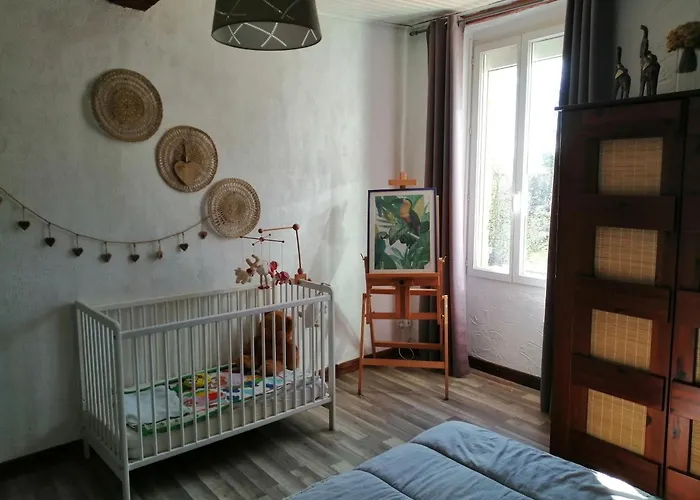 Belle Maison De Caractere Dans Village Et Sa Piscine Privee 7 Pers- 3 - 12 Rue Emile Zola Ferienhaus